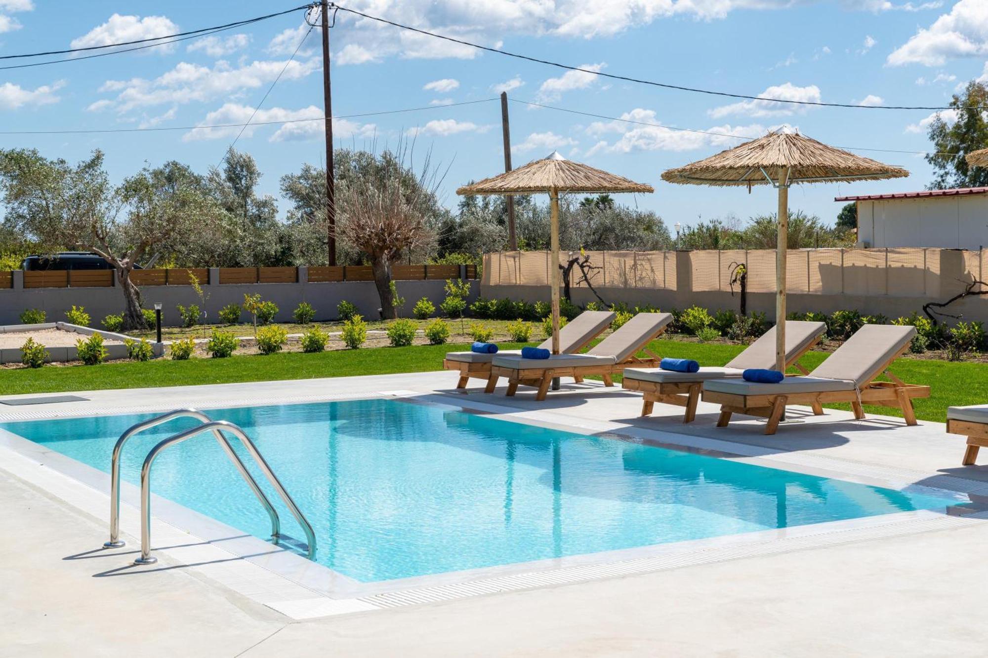 Ethria Pool Villa With Heated Jacuzzi Afantou Exteriér fotografie